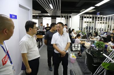 張正偉率隊(duì)赴上海網(wǎng)萌網(wǎng)絡(luò)科技招商考察，共探網(wǎng)絡(luò)文化產(chǎn)業(yè)發(fā)展新機(jī)遇